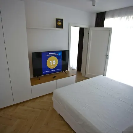 Ale's In The Center Apartment