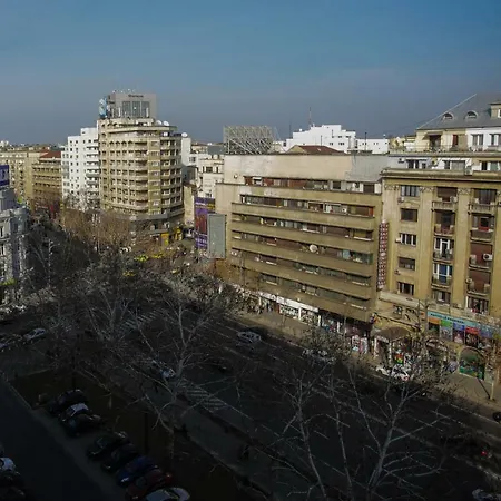 Ale's In The Center *