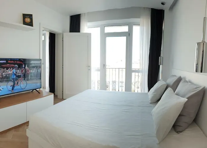 Apartamento Ale's In The Center Bucareste