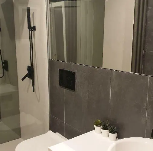 Ale's In The Center בוקרשט